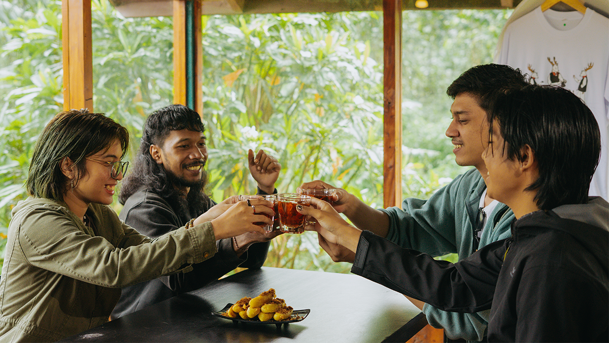 Sarapan Pagi di Alam
